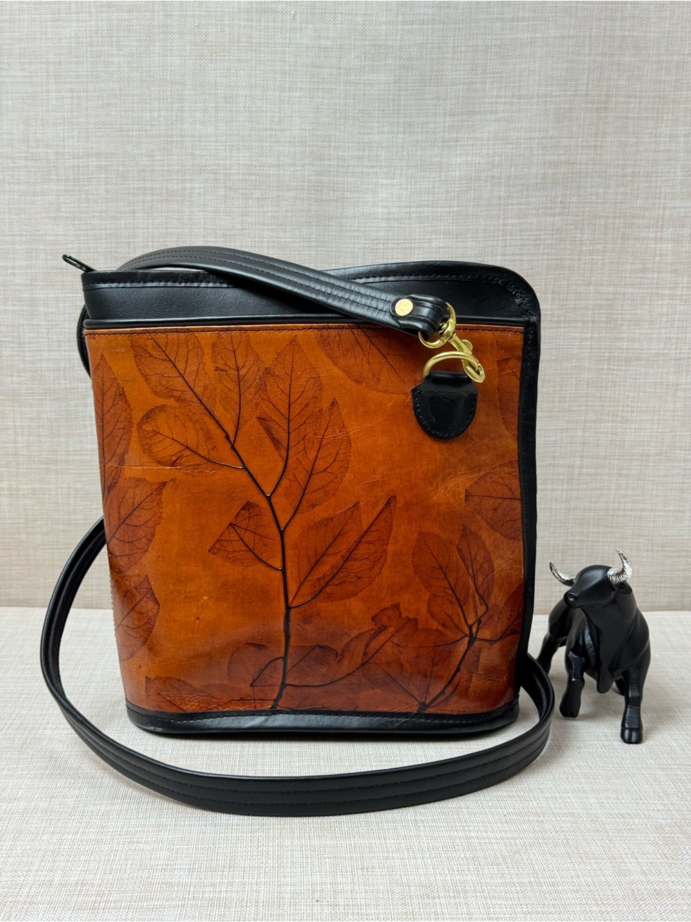 handcrafted artisan purse from the C.L. Whiting Leaf Leather collection